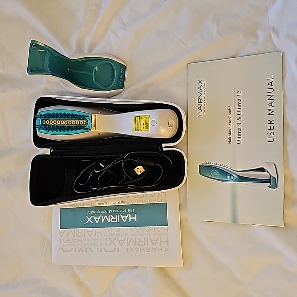 Hairmax Ultima 12 LaserComb w/User Manual, Charger, Travel Case